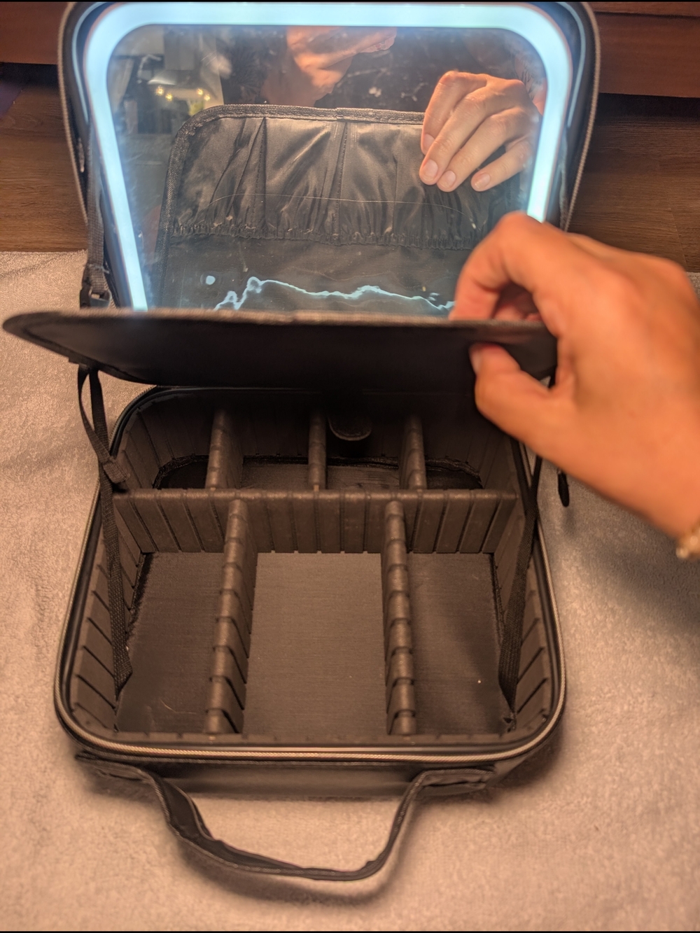 LED Lighted Makeup Case